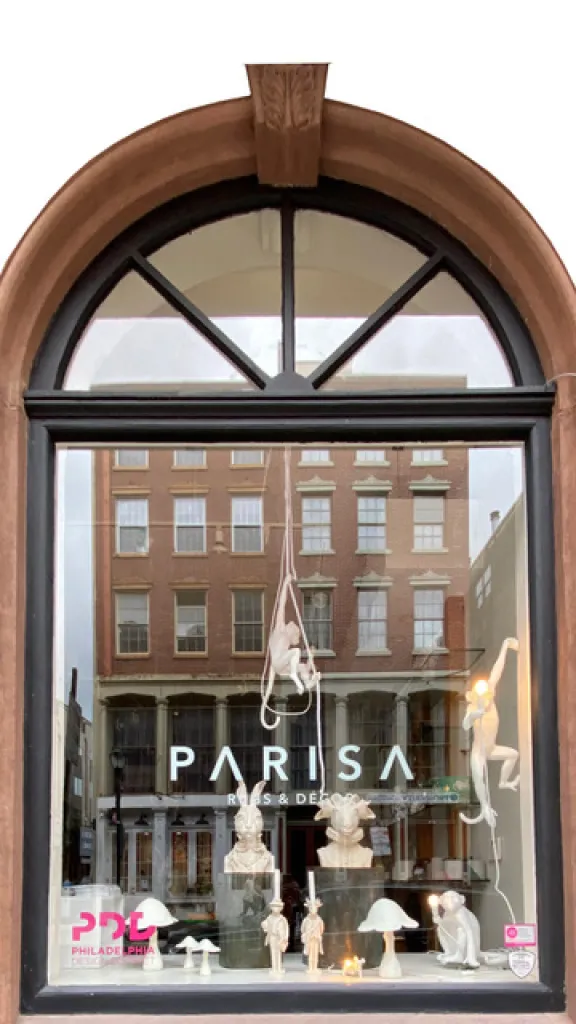 Display window at Parisa