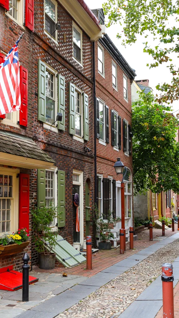 Historic homes along Elfreth's Alley in Old City