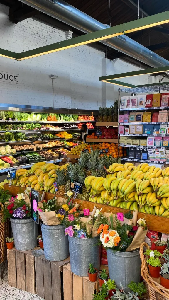 Produce on display inside Riverwards Produce