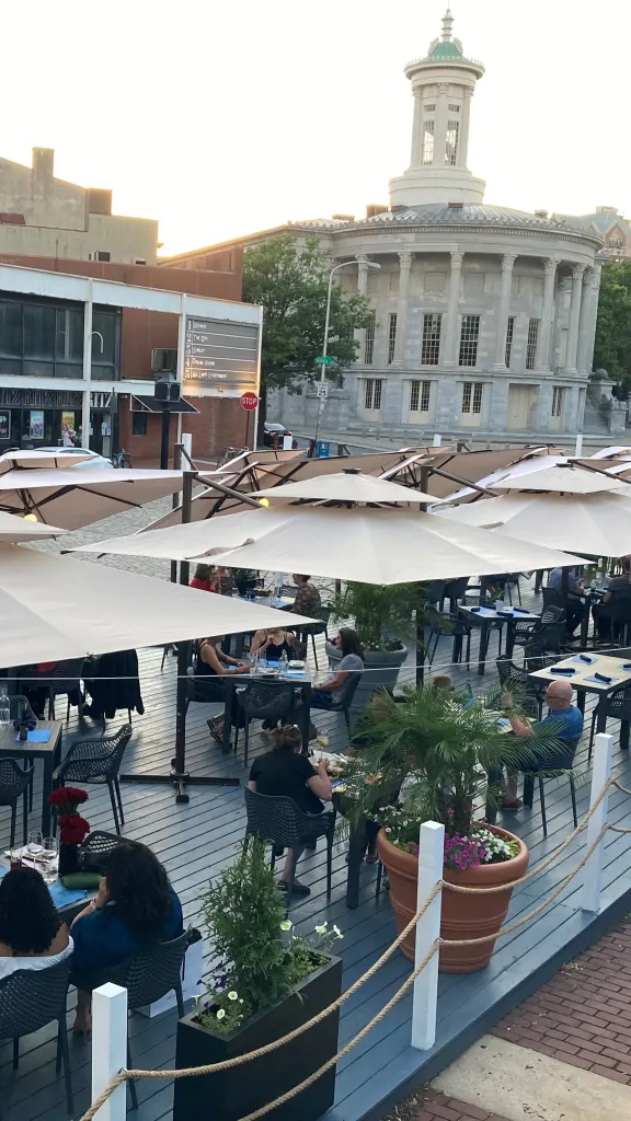 Outdoor dining at Positano Coast