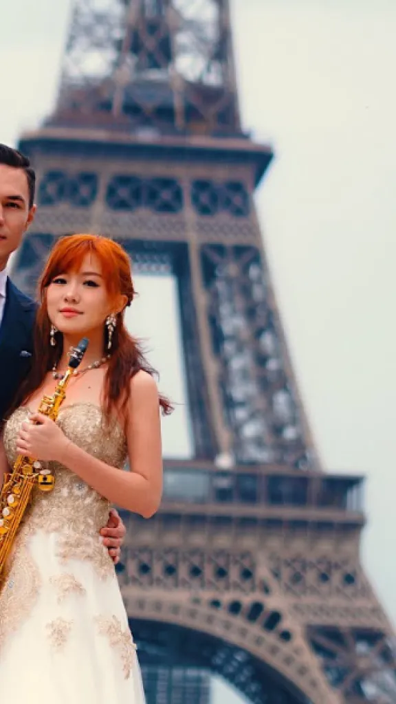 Photo of Aiwen Zhang and Valentin Kovalev