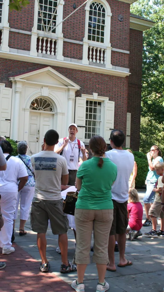 People on walking tour