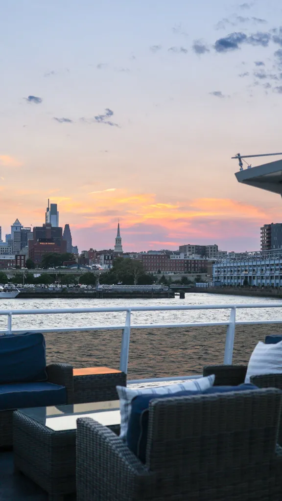 Philadelphia Signature Dinner Cruise