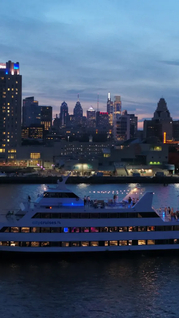 Spirit of Philadelphia on the Delaware River.