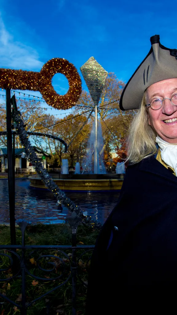 Ben Franklin actor at Franklin Square