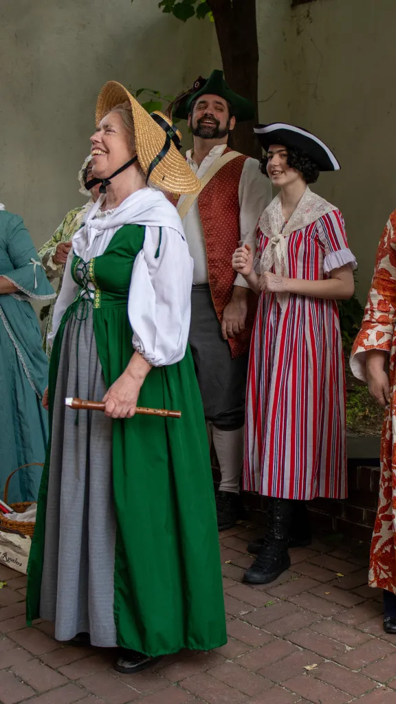 Historic singers on Elfreths Alley.