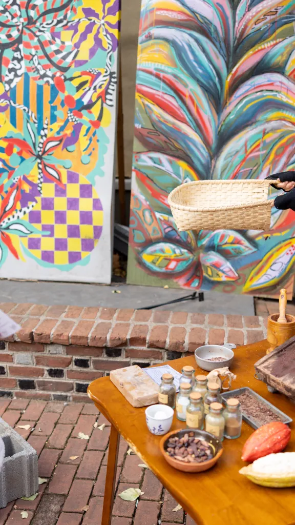 Holiday Shopping Sip & Stroll: Business Specials