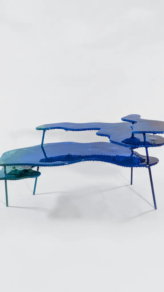 resin laminar table