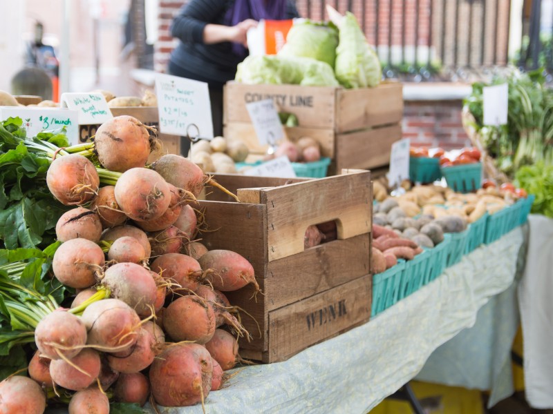 Produce display at the Farmers Market at Christ Church 