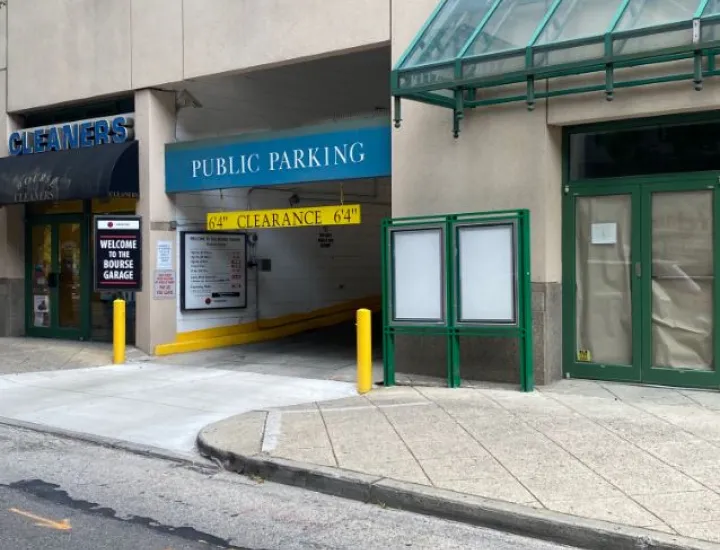 Bourse Garage entrance