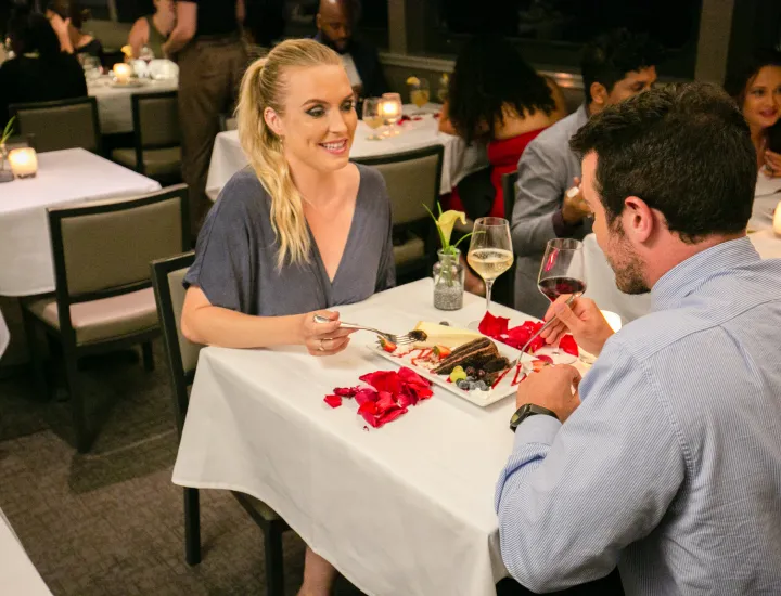 Philadelphia Valentine’s Signature Dinner Cruise