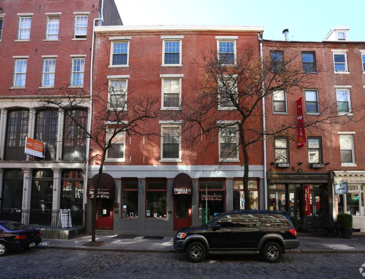 128-130 Chestnut Street