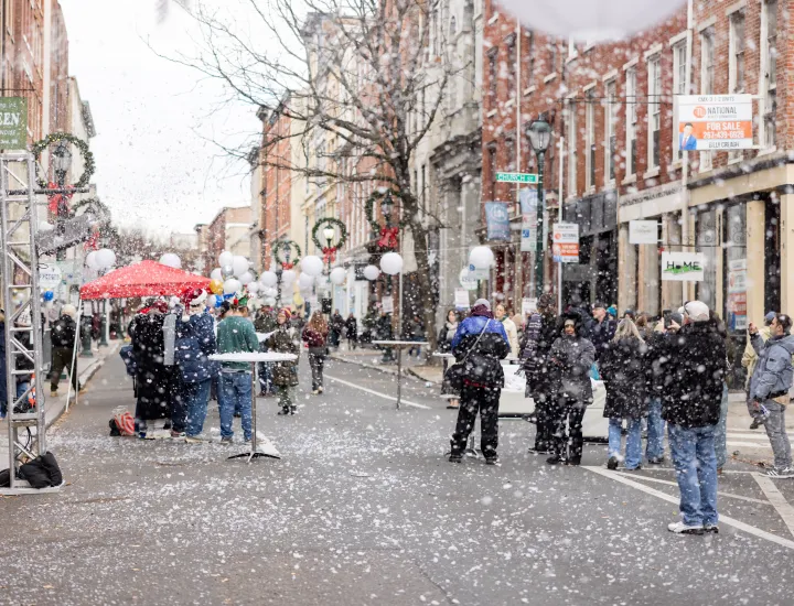 Holiday Shopping Sip & Stroll