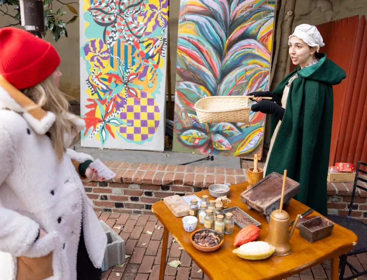 Holiday Shopping Sip & Stroll: Business Specials