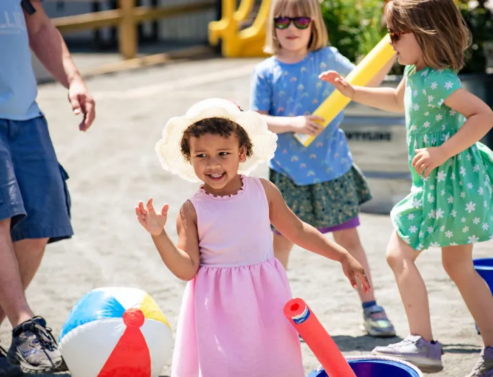 Children playing at Spruce Street Harbor Park