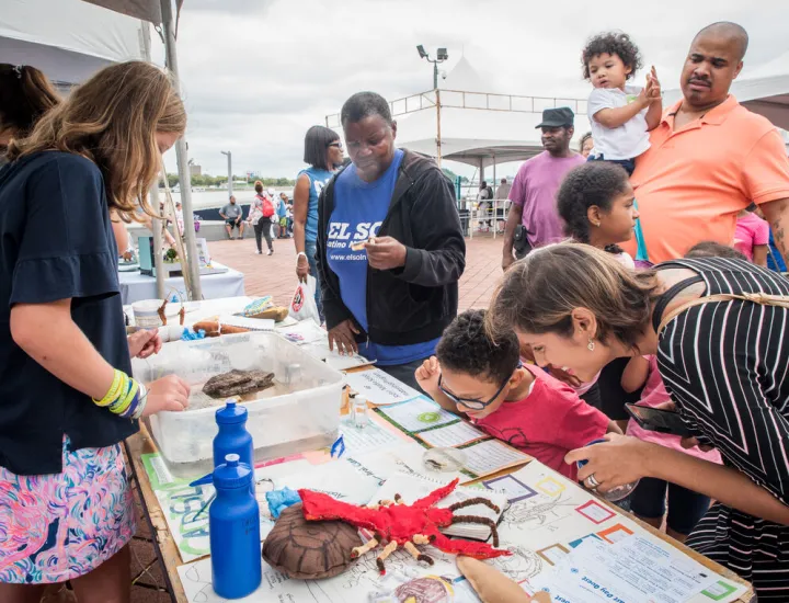 Craft table with families