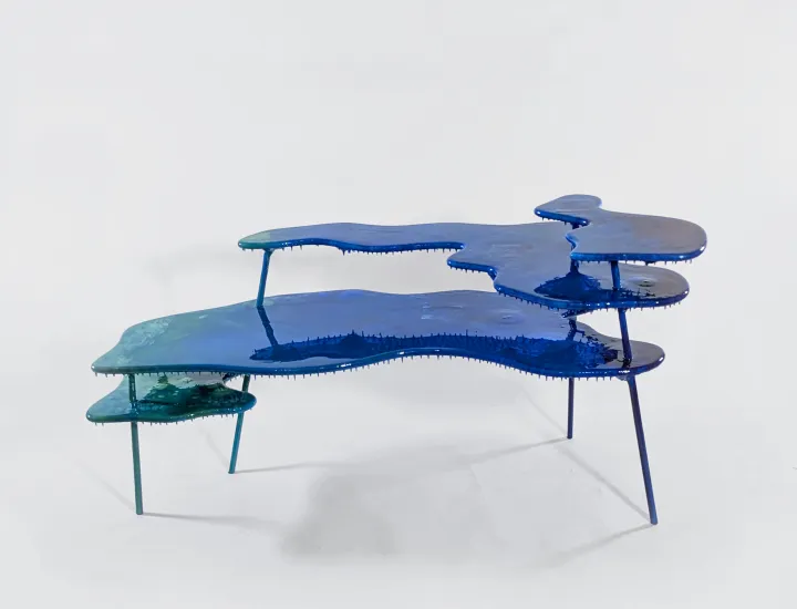 resin laminar table